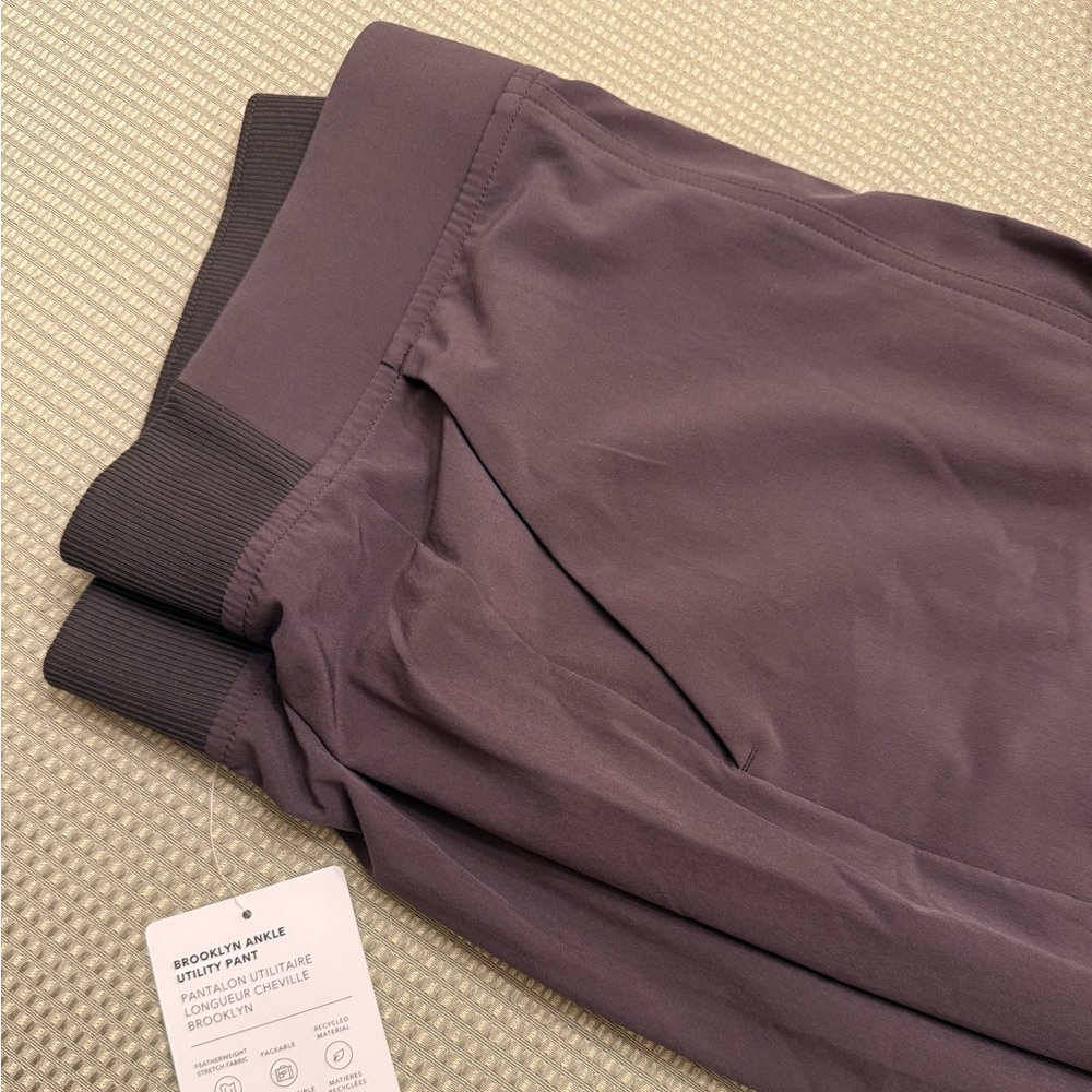 Athleta Gray and Black Straight Leg Pants